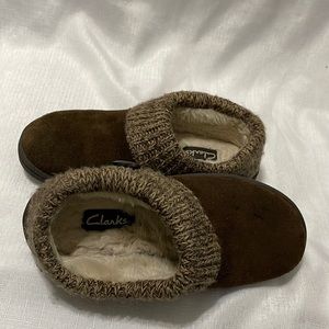 Gentle Used Clarks shoes size 7